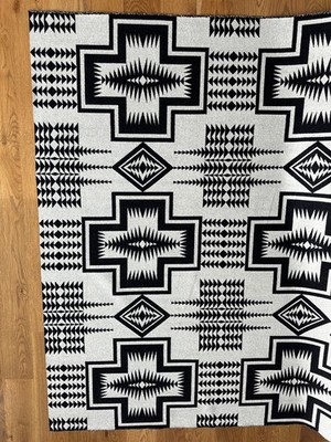 Pendleton 幾何学模様 ウールラグ Wool Fabric Genuine Pendleton Fabric by the HALF yard 63”wide