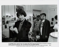 1988 Press Photo Mary Gross and Rebecca DeMornay star in "Feds" - lrp84388