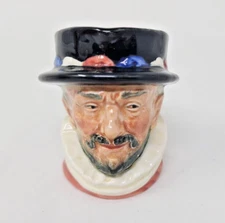 Royal Doulton Beefeaters RN 5193 Vintage 1946 Mini Character Mug 2-1/2"