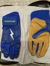 NWTS-2025 BRUCE BOLT Adults' Premium Pro Short Cuff Batting Gloves MEDIUM  BLUE