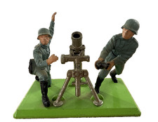 Britains Deetail WWII German Mortar Team England 1971 Toy Soldiers Metal