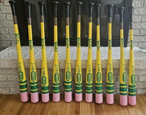 Plastic Baseball pencil bat. 33 inches long. Great for baseball fanatics! - Picture 5 of 5