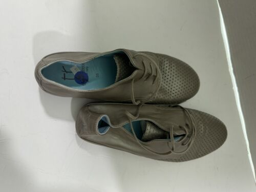 Chaussures plates à lacets Thierry Rabotin gris métallisé cuir perforé US 36 - Photo 3/8