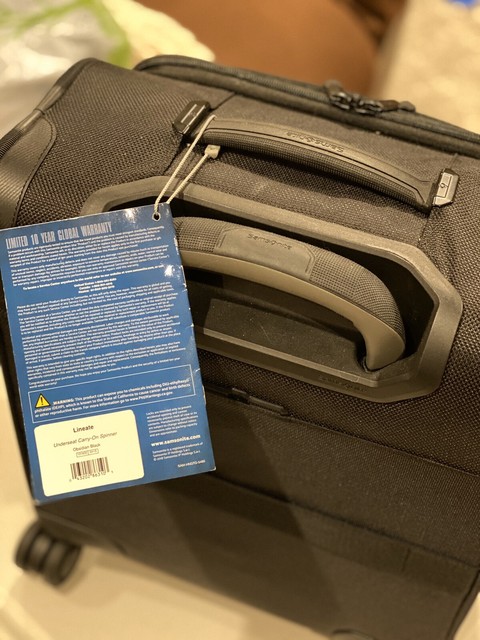 samsonite lineate underseat carry on boarding bag with spinner wheels