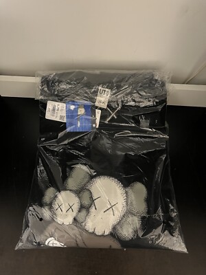 Kaws x Uniqlo Longsleeve Sweatshirt Crewneck Black Men s XL Brand New In Plastic
