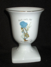 VASE HOLLY HOBBIE Pedestal HH10