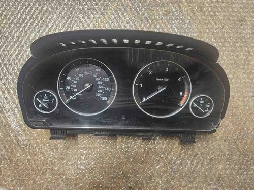 BMW 5 F10 Kombiinstrument 3000085804 2119948 25811511 9249347 2.00 32639064