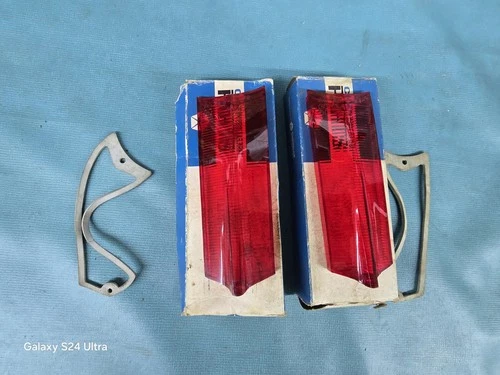 NOS PAIR TAIL LAMP LIGHT LENS 64 65 PLYMOUTH BARRACUDA VALIANT 1964 1965 LENSES