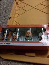 Peanuts Charlie Brown Snoopy Woodstock Halloween Pint Drinking Glass 4 Pack A