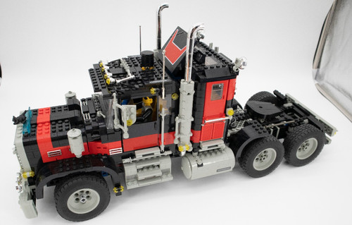 LEGO Model Team: Giant Truck (5571)