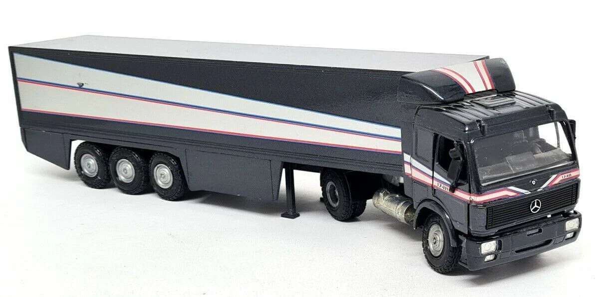 CAMION IXO 1/43 Mercedes Benz Lp 333 Plateau Bâche De 1961 (En Boîte