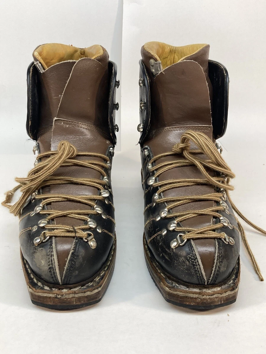 Old school hotsell ski boots