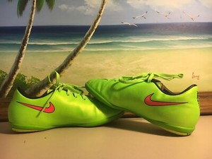 nike turf soccer shoes