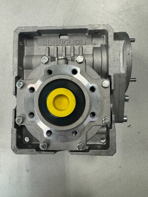 NEW BONFIGLIOLI W 63 U P71 B14 B3  GEARBOX. CODE 2G200121G1 i=38