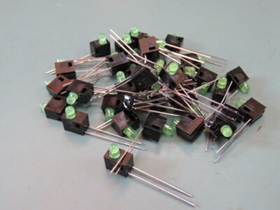 LITE-ON  LTL-155GHA Qty of 100 per Lot LED GREEN RIGHT ANGLE SINGLE 6MCD 20MA; L