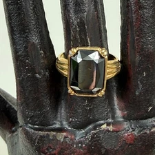 Vintage Avon Celli Ring Rectangle Gold Tone Size 8.25