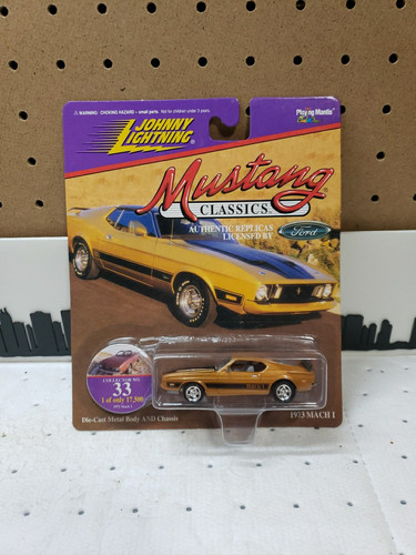 Johnny Lightning 1973 Mustang Mach I Mustang Classics Series In Gold