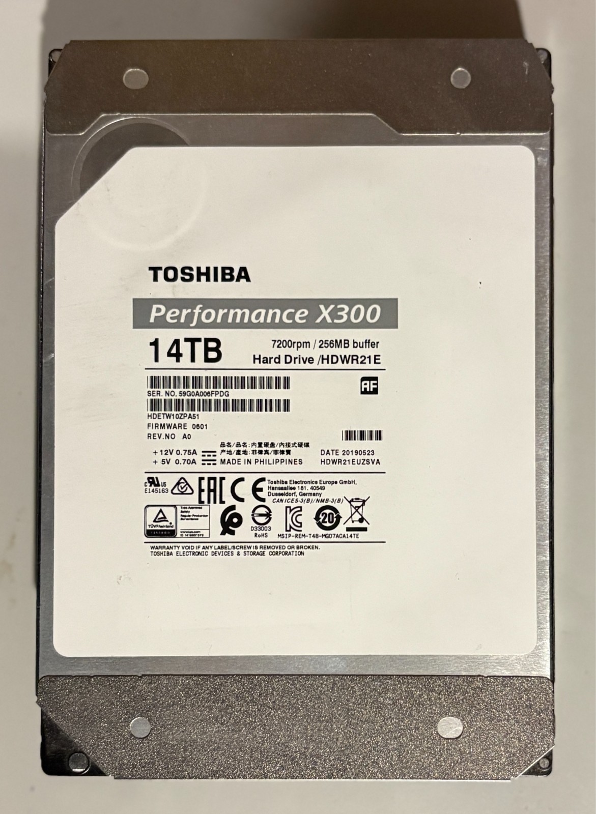 Toshiba X300 14TB CMR SATA hard drive (bad sectors - read)