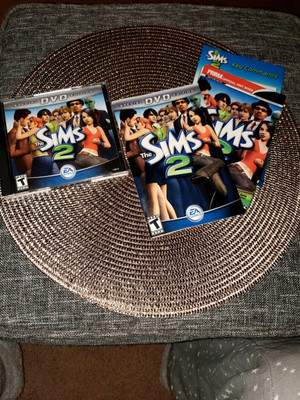 Sims 2 Special Edition DVD W/ Hint Book, Manual, Bonus Disc & Key Commsnds Sheet