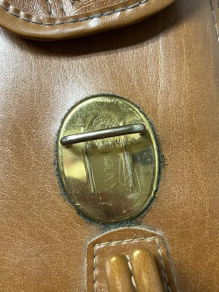 Vintage Top Grain Leather Garment Bag With Tucky Closure Military Green Lining - Image 2 of 4