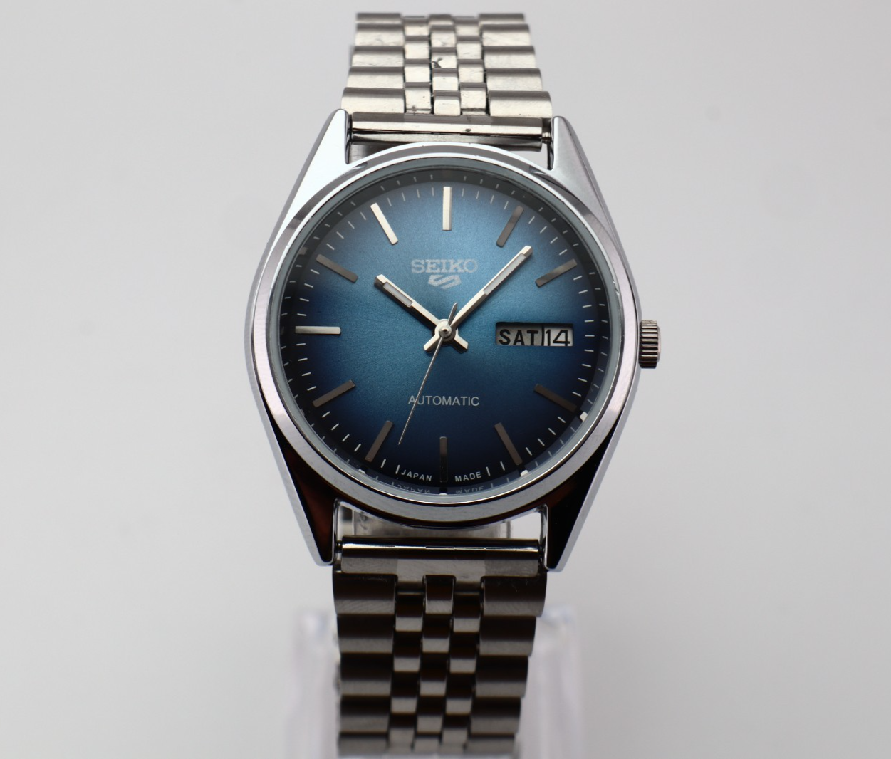 Vintage Seiko 5 Automatic 6309A 17 Jewels D/D Japan made Man's Wrist Watch