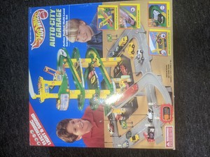 hot wheels auto city garage