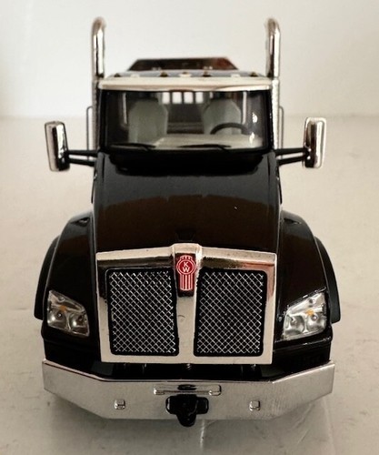 Custom 1:50 Caterpillar Black T880 KENWORTH Day Cab By First Gear - Picture 4 of 5