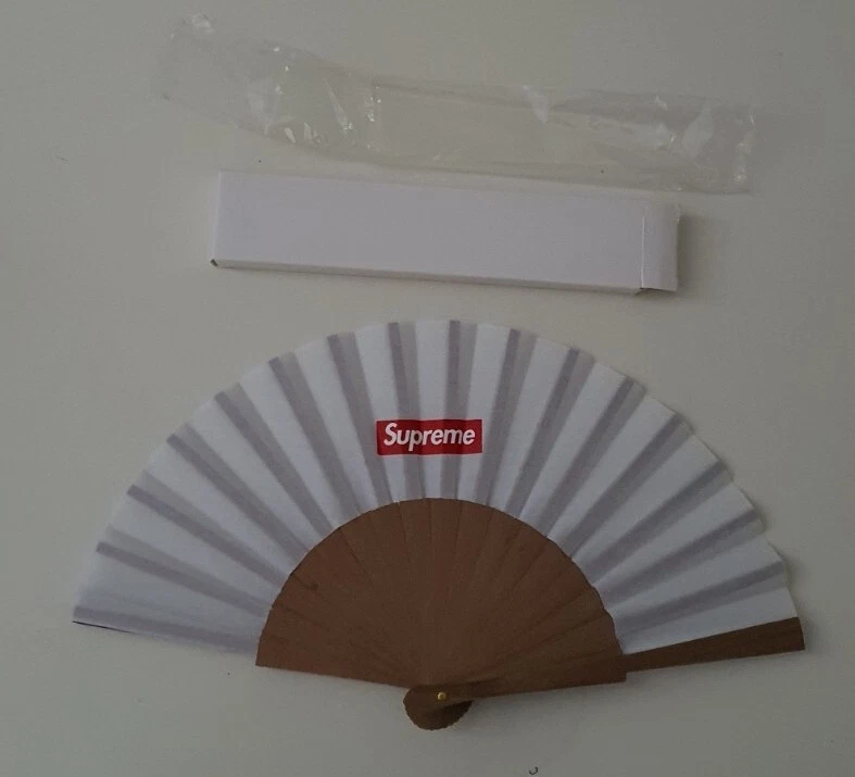 SS15 Supreme X Sasquatchfabrix Faltbarer Fächer Weiß Neu Zubehör