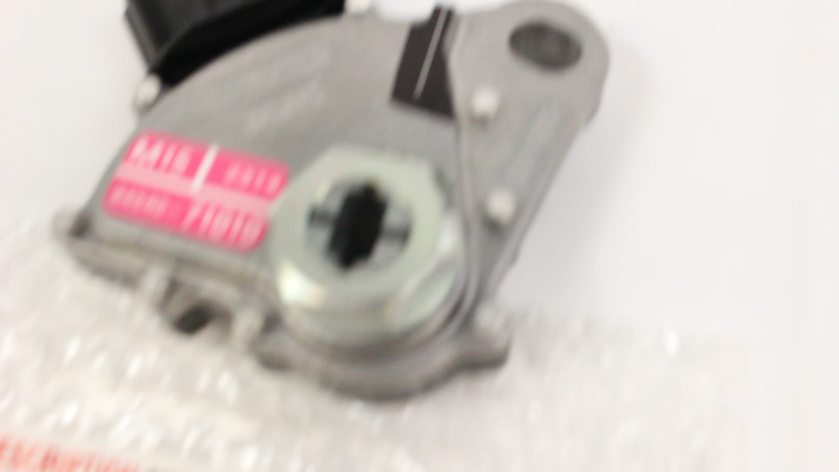 TOYOTA LEXUS IS FJ CRUISER TACOMA TUNDRA Neutral Safety Switch