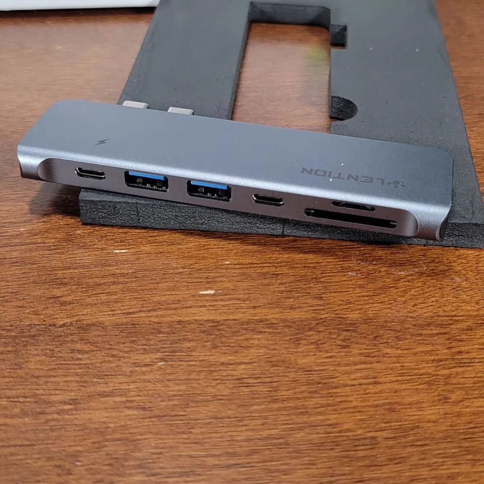 LENTION Multiport USB-C HUB to HDMI USB 3.0 Adapter Card Reader for MacBook Pro - Image 3 of 4