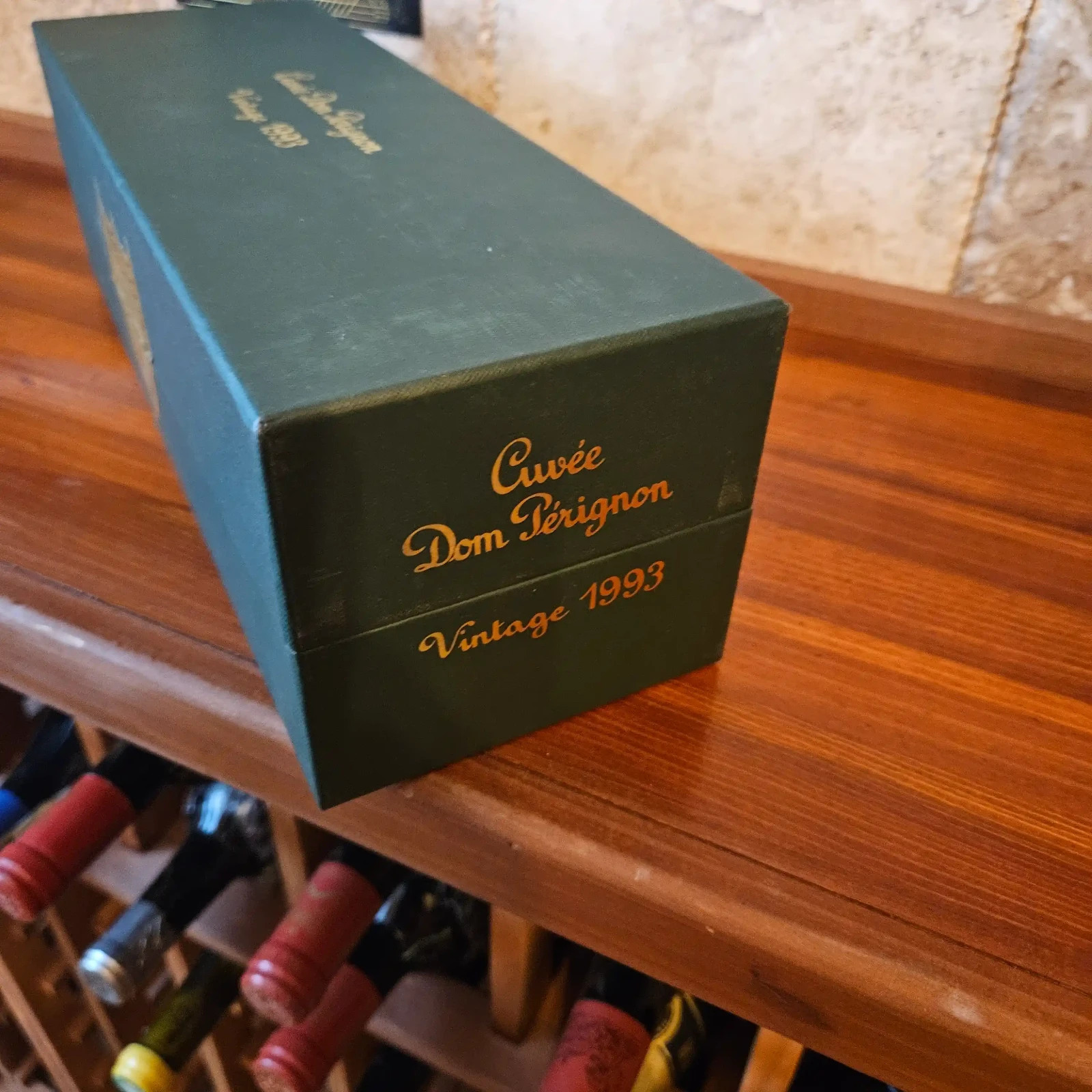 Rp Racks RP-93pts! 1993 Dom Perignon Brut Champagne in SEALED Gift Box | eBay