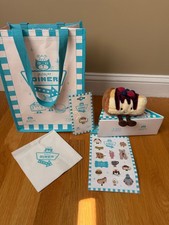 Jellycat New York Diner Exclusive Crember Cheesecake BNWT, Pin Sticker Packaging