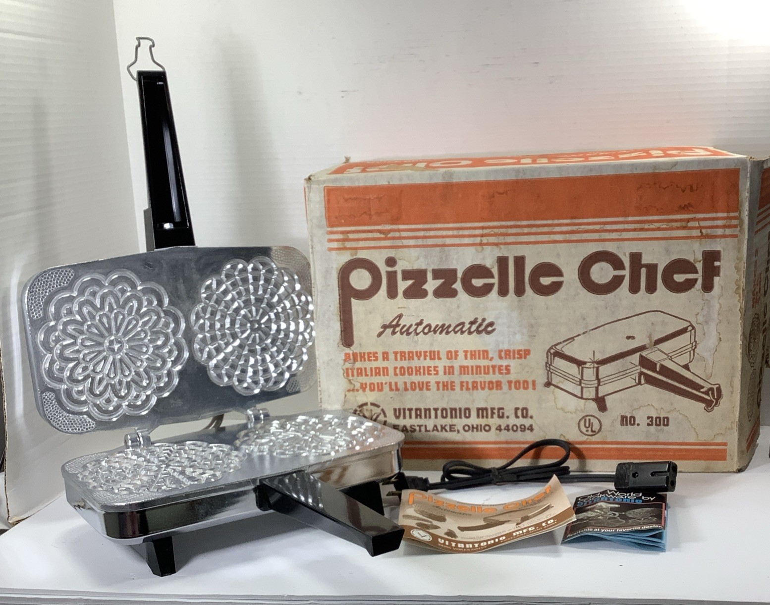 Pizzelle Chef 300 Italian Cookie Baker Press Brand New In Box Brand New In Box