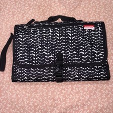 Skidaddle Diaper Changing Pad Station Restroom Baby Sanitary Table Cover