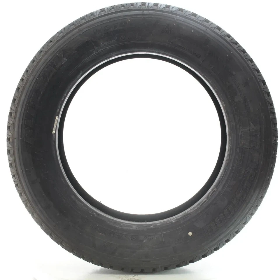 Winterreifen Bridgestone Blizzak W810 215/60 R17 C 104/102H DOT24 DEMO 1Stk - Bild 2 von 4