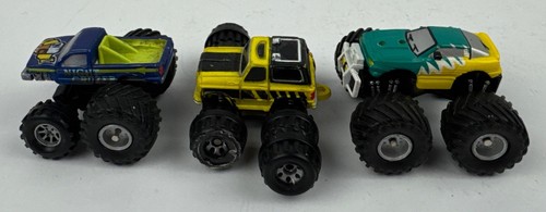 Galoob Micro Machines Funrise - Lot Of 3 - Toyota Supra Night Crawler Vintage - Picture 2 of 13