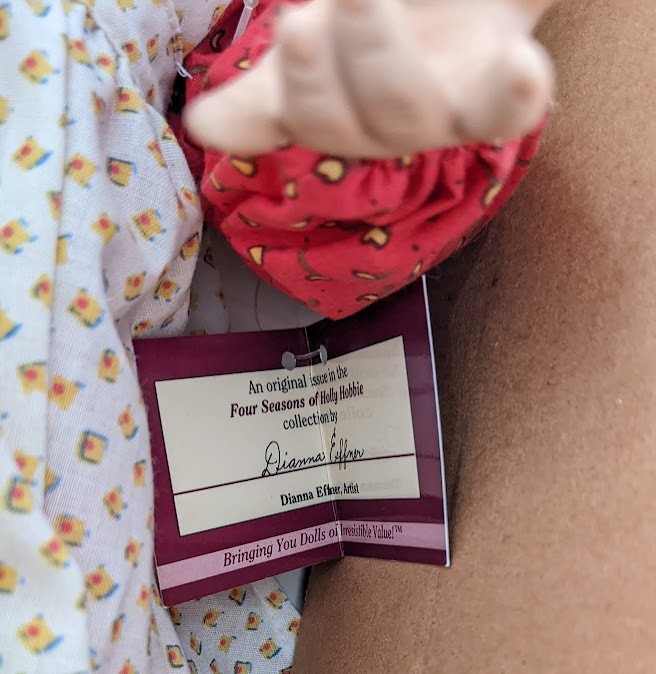 Ashton-Drake - The Four Seasons of Holly Hobbie Doll  "Winter" Dianna Effner 15"