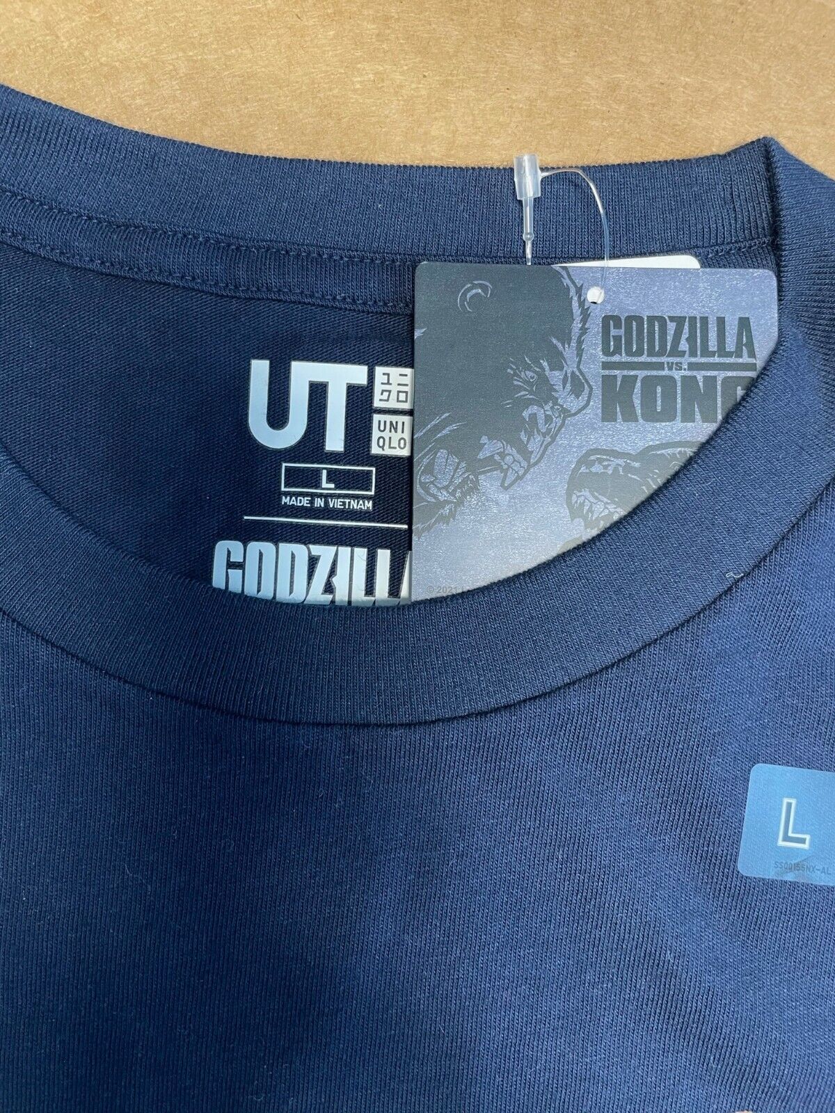 Uniqlo UNIQLO joint Godzilla vs King Kong KINGKONG vs GODZILLA printed  shortsleeved Tshirt  Lazada Singapore