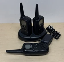 Uniden Model GMR638 2 Way Radio Walkie Talkie with Charging Base  Lot Of 3 Read