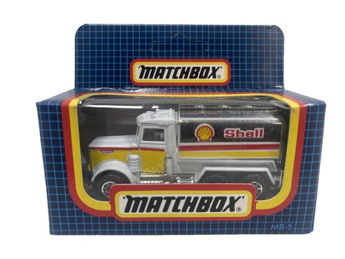 LESNEY Matchbox No. 11 ESSO PETROL TANKER with GREY WHEELS Made In