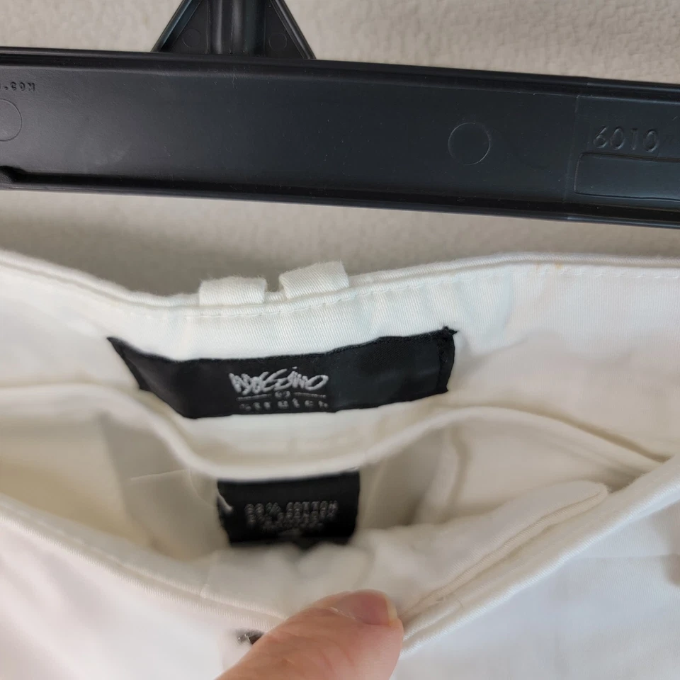 Mossimo Womens Low-Rise Stretch Cuffed Pleated Chino Shorts White Size 4 Casual - Image 4 of 4