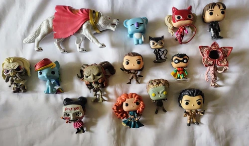 Funko Pop Loose 17 Figure Lot ,Game Of Thrones, Stranger Things, Koya, Etc.