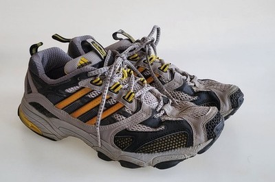 Adidas Supernova Sportschuhe Laufschuhe Gr. 43 1/3 UK 9 Grau Gelb Schwarz
