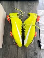SCARPE DA CALCIO NIKE MERCURIAL VAPOR SUPERFLY II FG TAGLIA 9,5 UK MADE IN ITALY