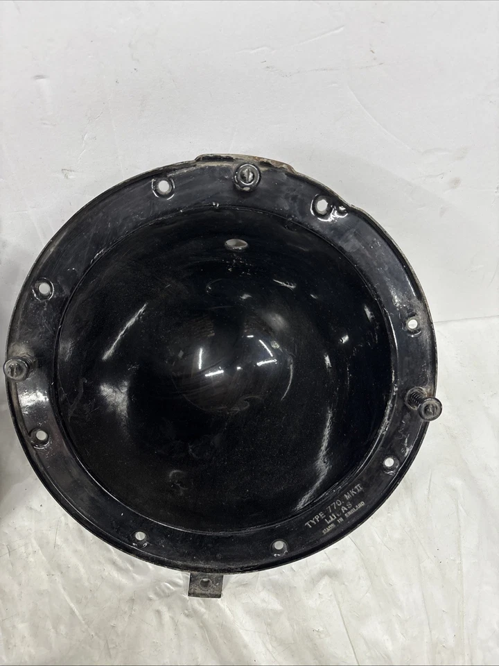 Cucharones de faros Jaguar XK140 XK150 Mark VIII y Mk IX Lucas 770 Mk II (par) Foto 3 de 4
