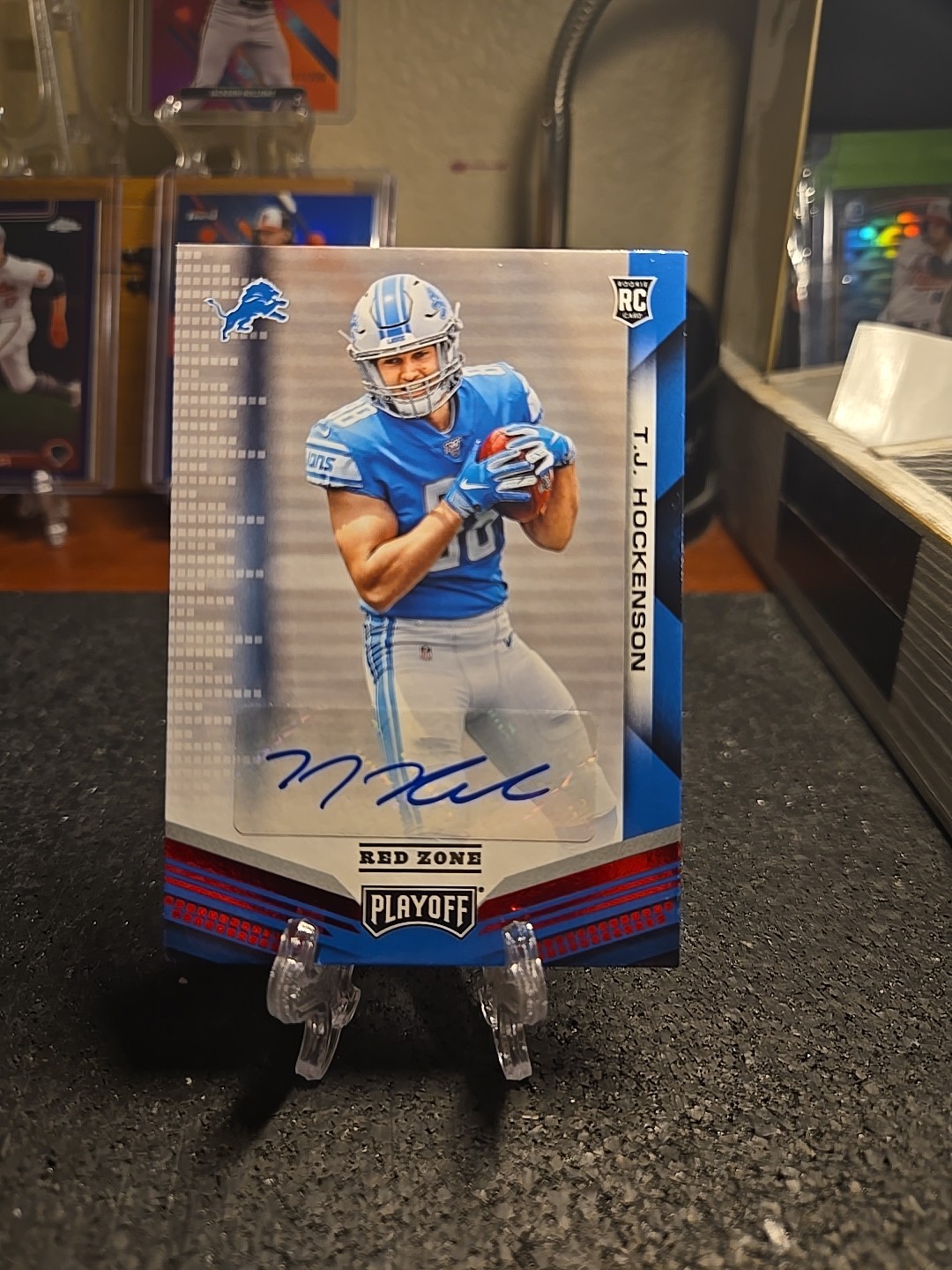 TJ Hockenson Panini Playoff #219 Autograph-Red Zone