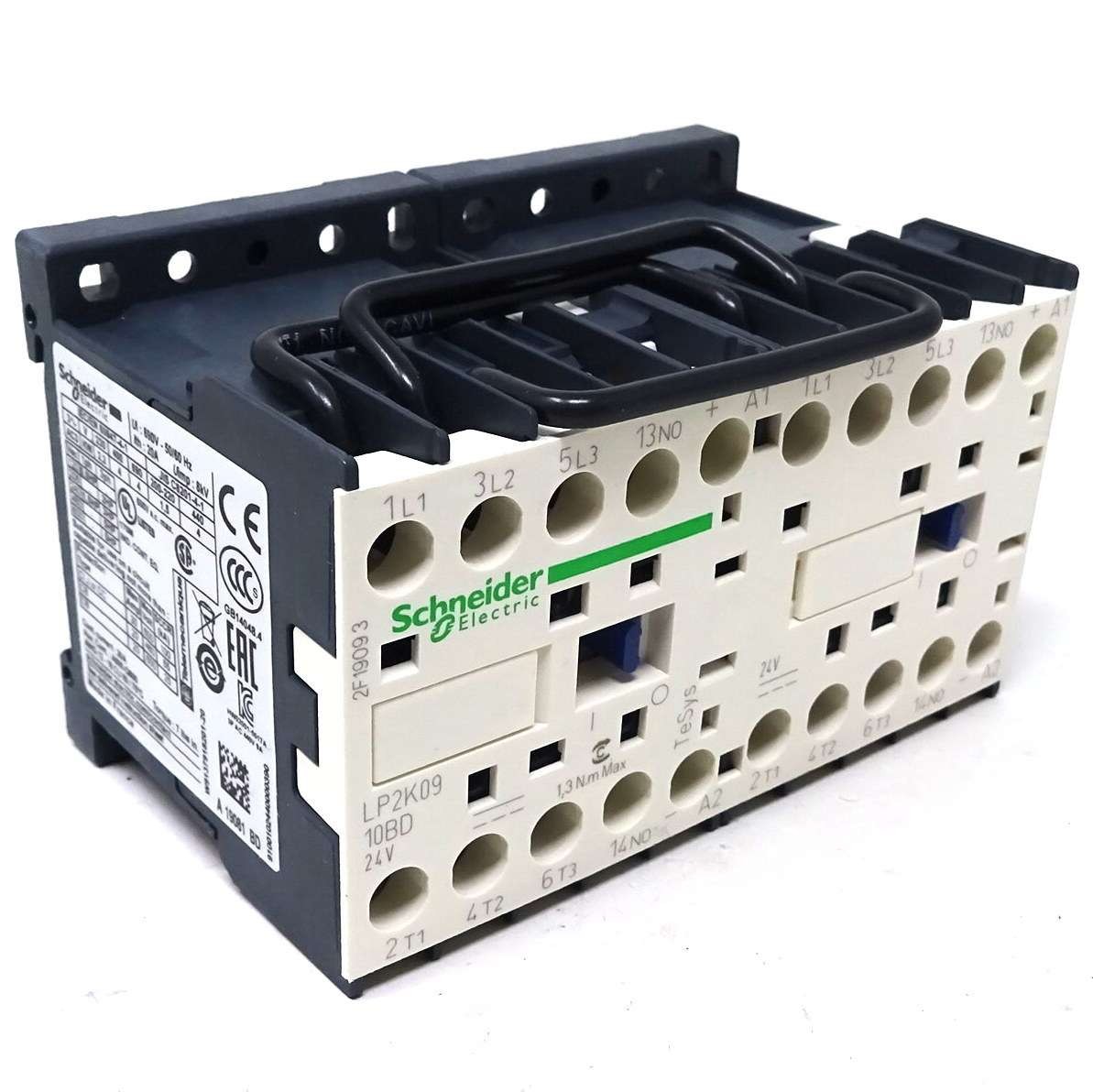 Reversing Contactor LP2K0910BD Schneider 3P (3NO) 1NO Aux 24VDC 9A 4kW