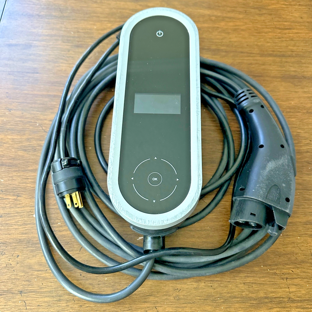 Porsche Taycan EV mobile charger connect Cayenne Panamera e-hybrid
