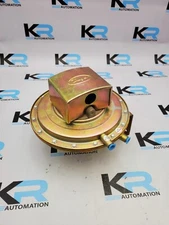 NEW Dwyer 1638-2 Diaphragm Vertical Pressure Switch Type 1 Enclosure 10PSI 480V