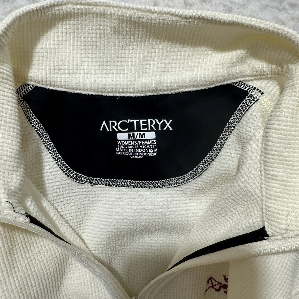 Arcteryx Jacket Women's Ivory  Cream Covert  Polartec Pull Over 1/2 Zip Size M - Image 3 of 4
